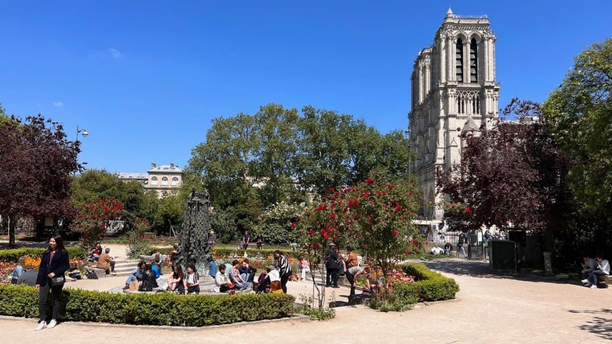 Serenity, Meditation At Notre Dame Apartamento *