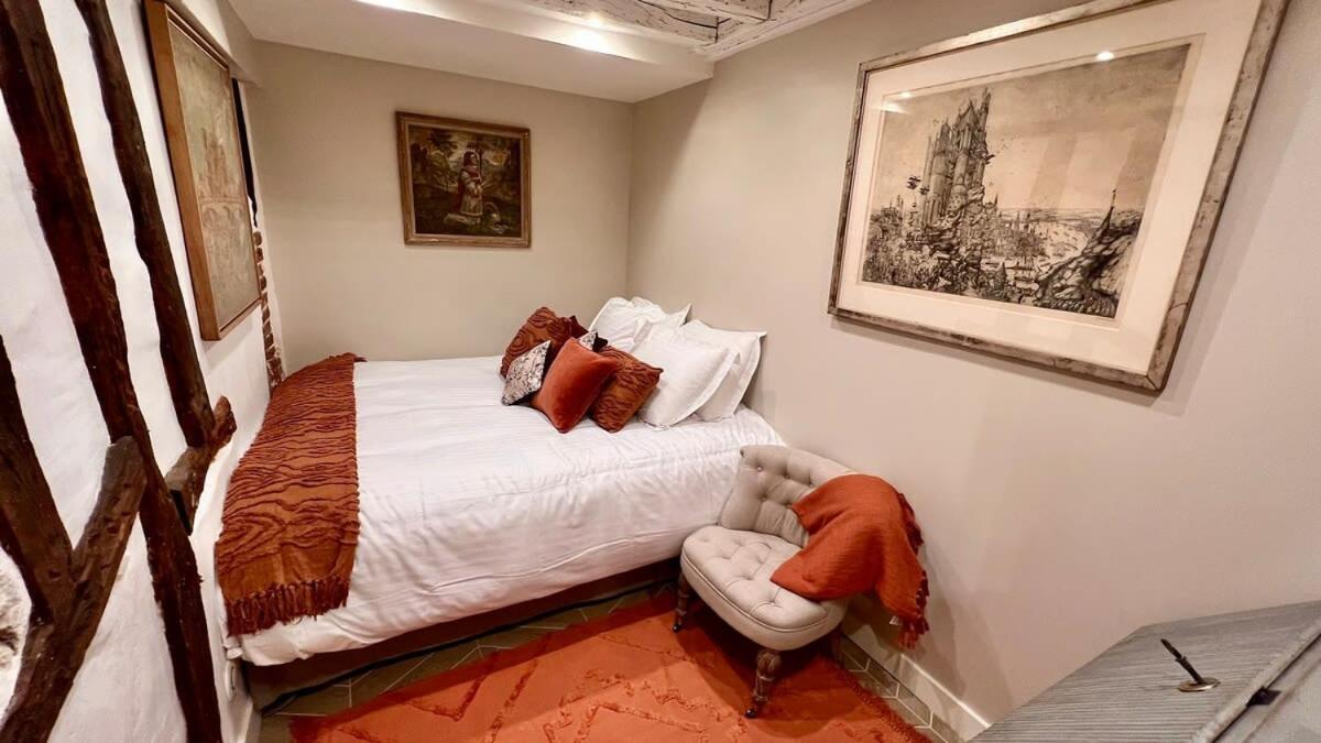 Apartamento Serenity, Meditation At Notre Dame *